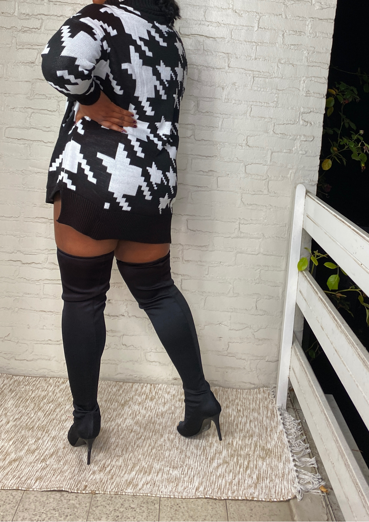 That's So Houndstooth Sweater Dress