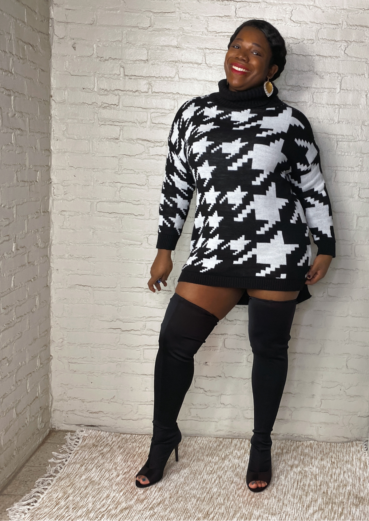 That's So Houndstooth Sweater Dress